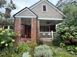 1339 Winburn Dr, East Pt, GA 30344