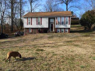 1966 Bluebird Cir, Morristown, TN 37814