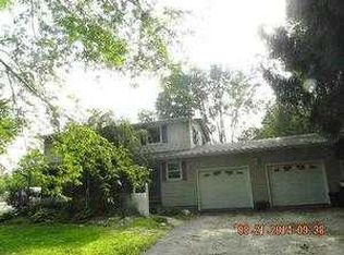 13500 10 1/2 Mile Rd, Battle Creek, MI 49014