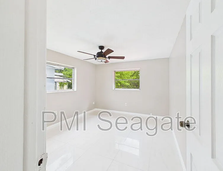 7620 NW 21st St — Photo 19
