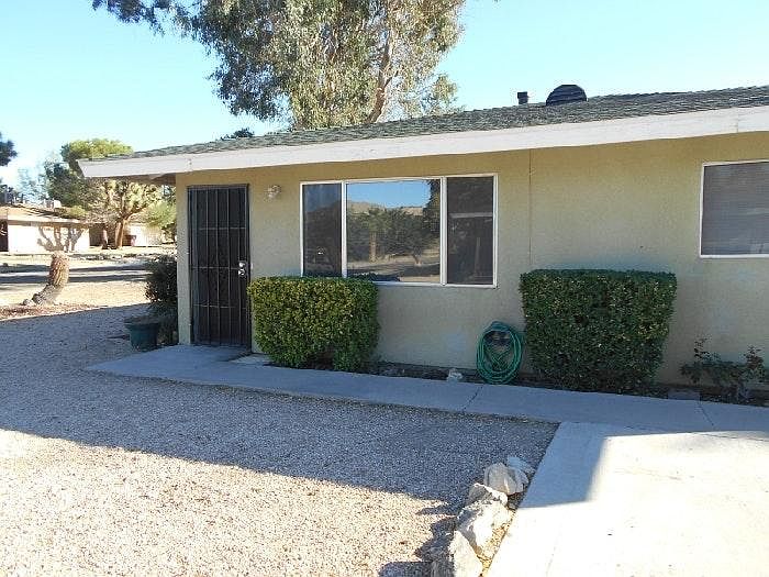 1st image of 7104 Barberry Ave