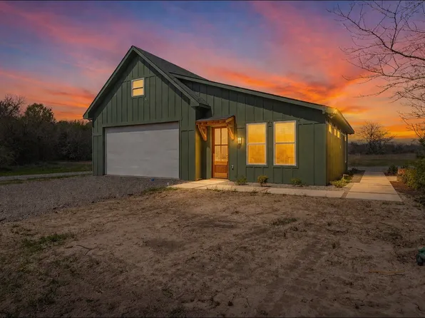 1530 County Road 3925, Wolfe City, TX 75449