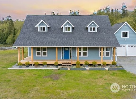 2nd image of 725 Haven Pl