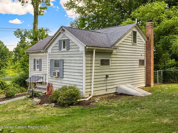 2nd image of 628 Hurley Avenue