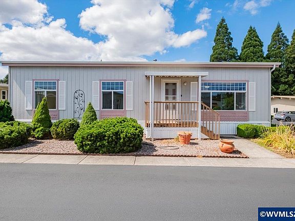 2nd image of 4940 Sunnyside Rd SE #14