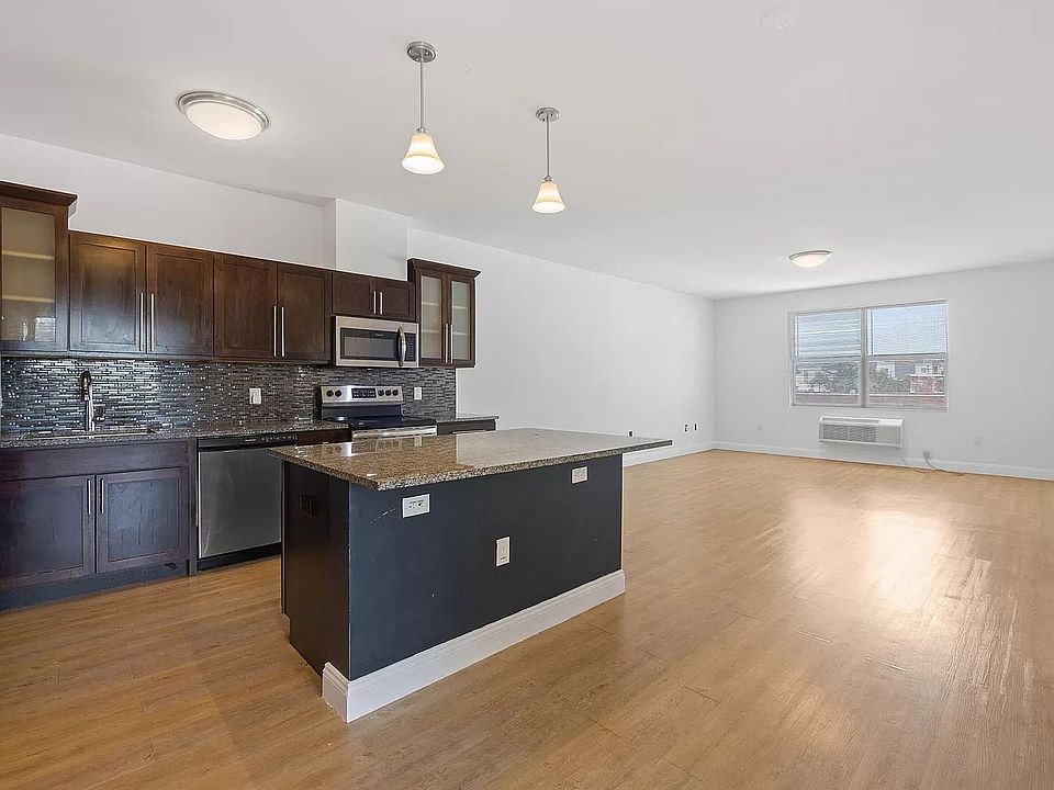 1st image of 6400 Jefferson St #306MGMT