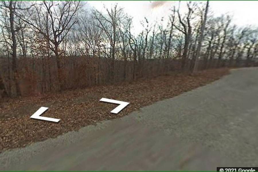 2nd image of Pyramid Ln