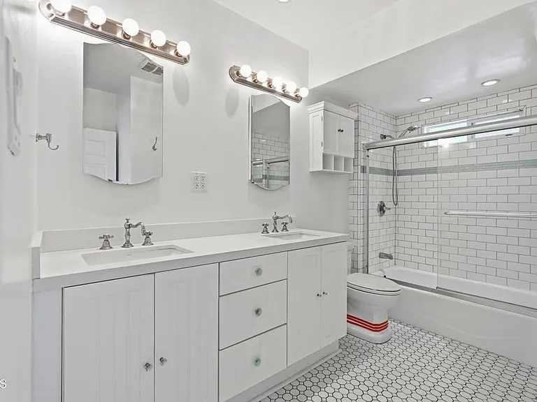 10734 Oro Vista Ave — Photo 11