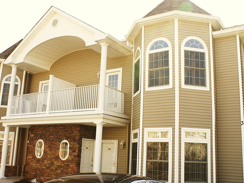 1st image of 60 Jacqeline Way