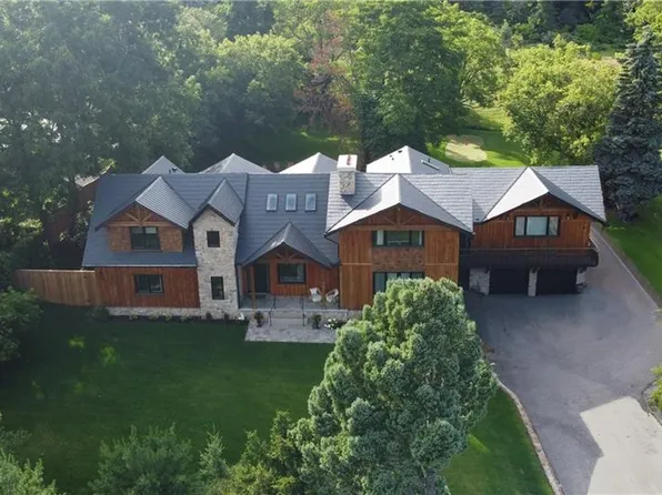 2019 Dundas St, Burlington, ON L7P 0S8