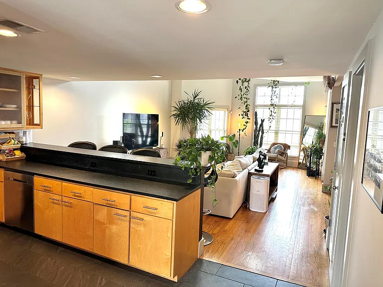 1009 Rosa L Parks Blvd #1009 — Photo 8