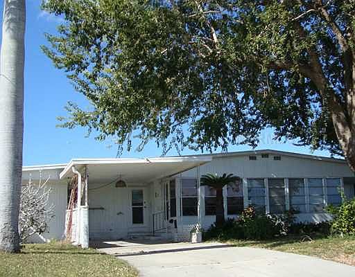 1st image of 104 50th Avenue Dr W