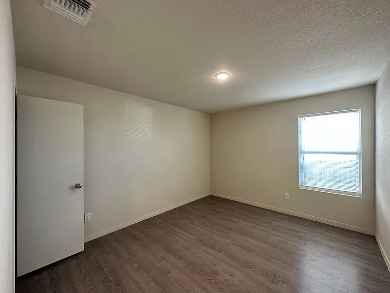 5708 Rustler Dr — Photo 14