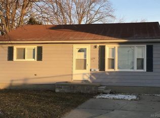 526 Scott St, Marine City, MI 48039