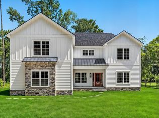 1302 McCrae Dr, Moncks Corner, SC 29461