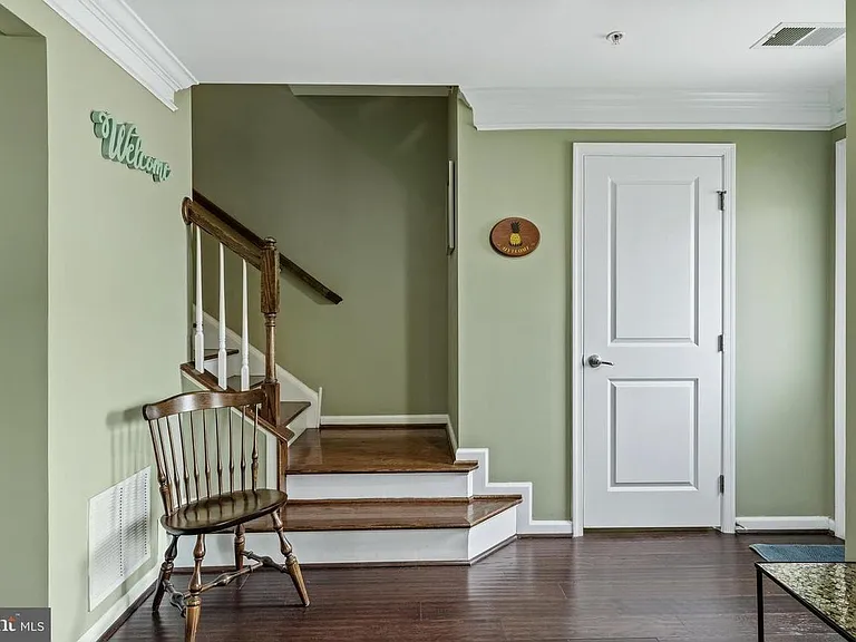 207 Quarry Point Rd — Photo 4