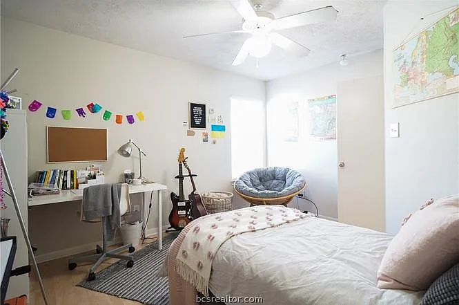505 Thornton Ct — Photo 1