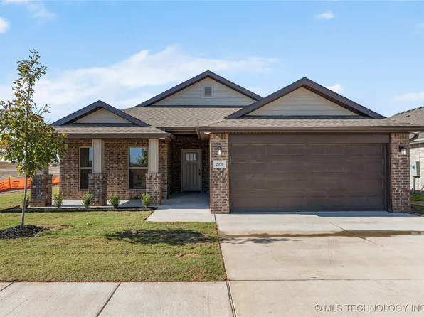 2070 E 130th St S, Jenks, OK 74037