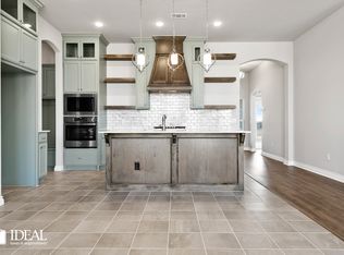 809 Parsons Dr, Yukon, OK 73099