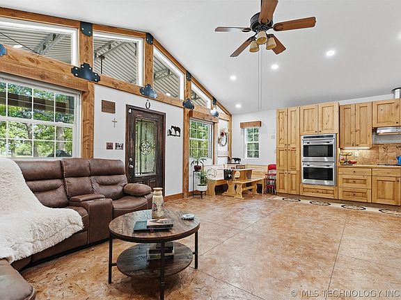 5th image of 3307 Lindale Rd