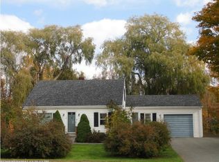 18 Wadsworth St, Thomaston, ME 04861