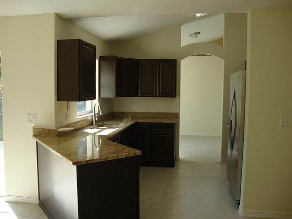 4th image of 7 Walla Pl