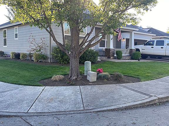 3rd image of 201 Glenwood Dr