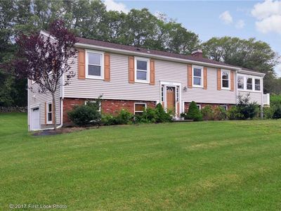100 Haverhill Ave, North Kingstown, RI, 02852