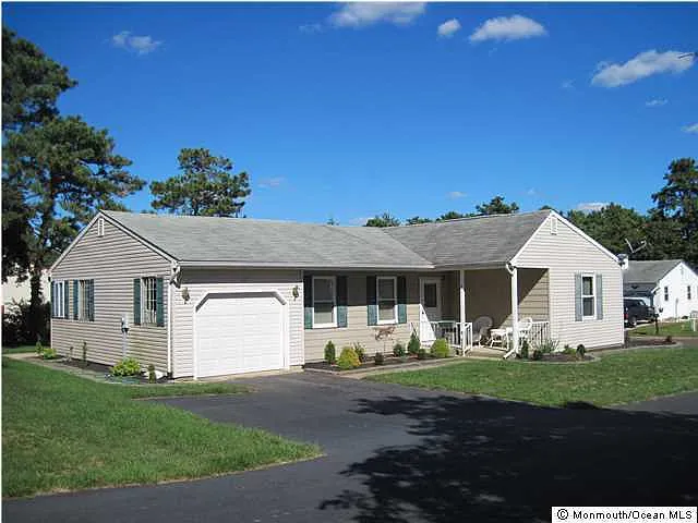 52 Milford Avenue photo 1