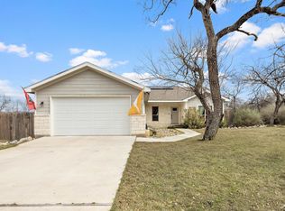 142 W Persimmon Dr, Granite Shoals, TX 78654