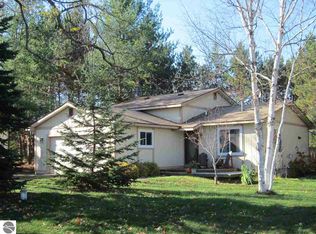 6467 Elk View Dr, Williamsburg, MI 49690