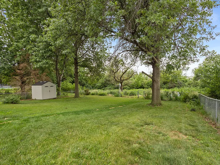 5049 Grassridge Rd — Photo 23