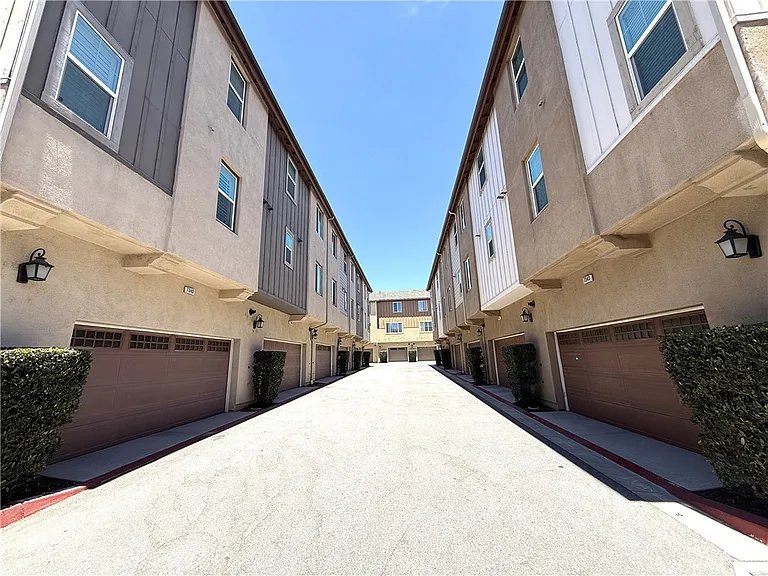 7338 Nightfall Pl — Photo 16