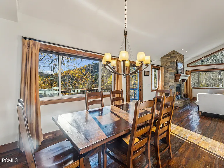 7240 Buckboard Dr — Photo 15