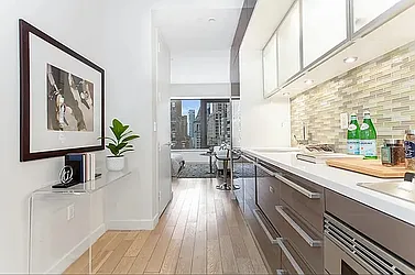 Rented by VESNA REALTY