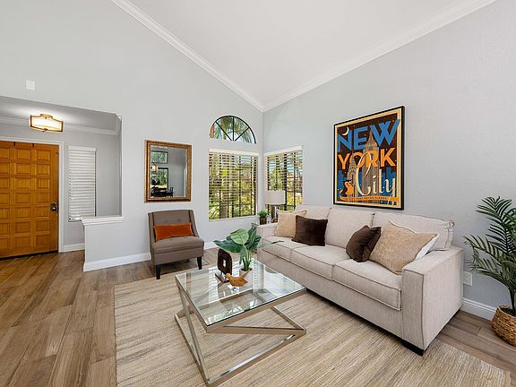 5th image of 10864 Canarywood Ct