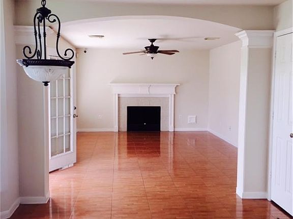 5th image of 3331 Leila Oaks Dr