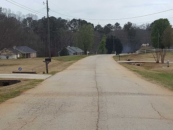 5th image of 113 Michelle Dr