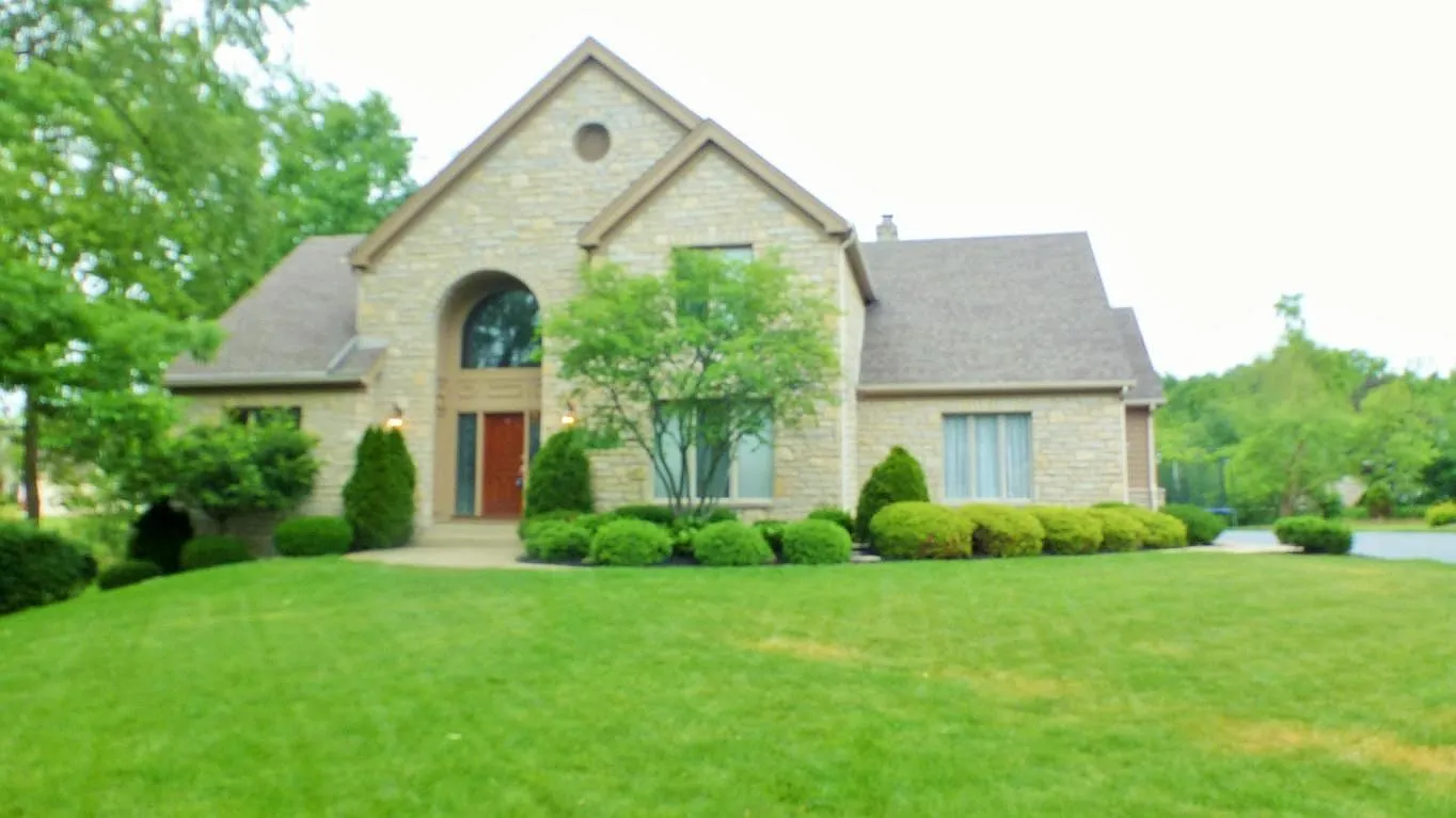 5806 Rushwood Dr photo 1