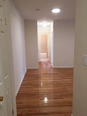 Rented by Roberto Guilbet, LREB | media 19