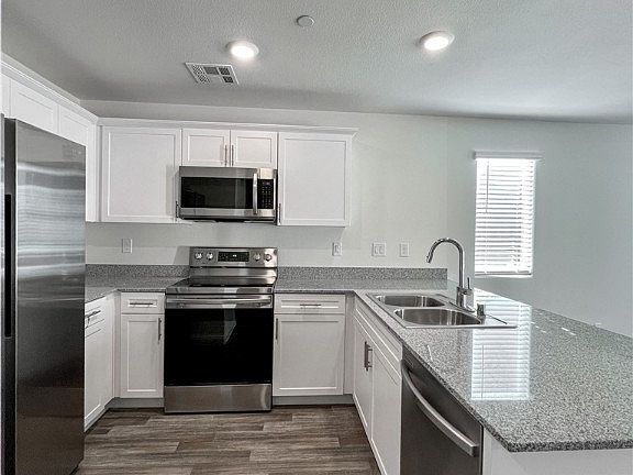 4th image of 6803 Citron Mist Ct