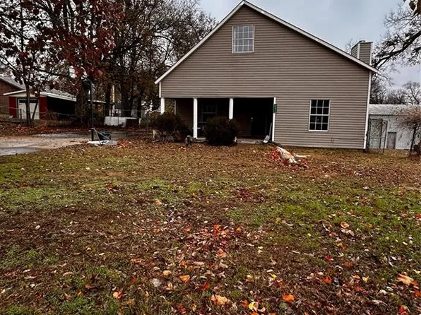 721 S 6th St, Chickasha, OK 73018