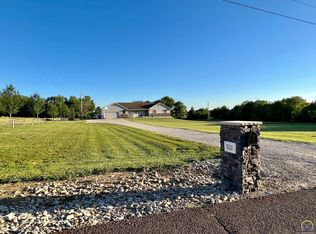 531 NW 86th St, Topeka, KS 66617