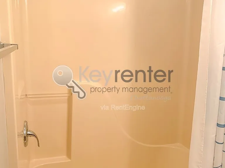 7716 Royal Harbour Cir — Photo 26