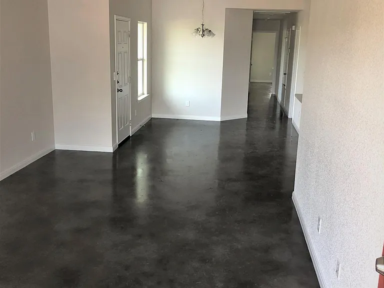 Living / Dining Nook