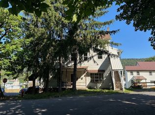 1049 W Coal St #3, Trevorton, PA 17881