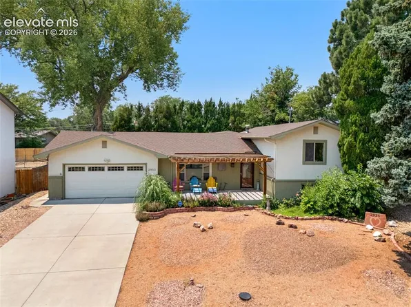 2935 Country Club Dr, Pueblo, CO 81008