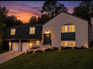 2621 Rhapsody Dr, Dayton, OH 45449