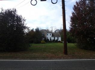 16 Conover St, Manalapan, NJ 07726