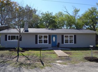 1618 N Park St, Uvalde, TX 78801